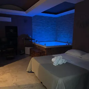 royalty-rooms-spa.hotels-amalfi.com/